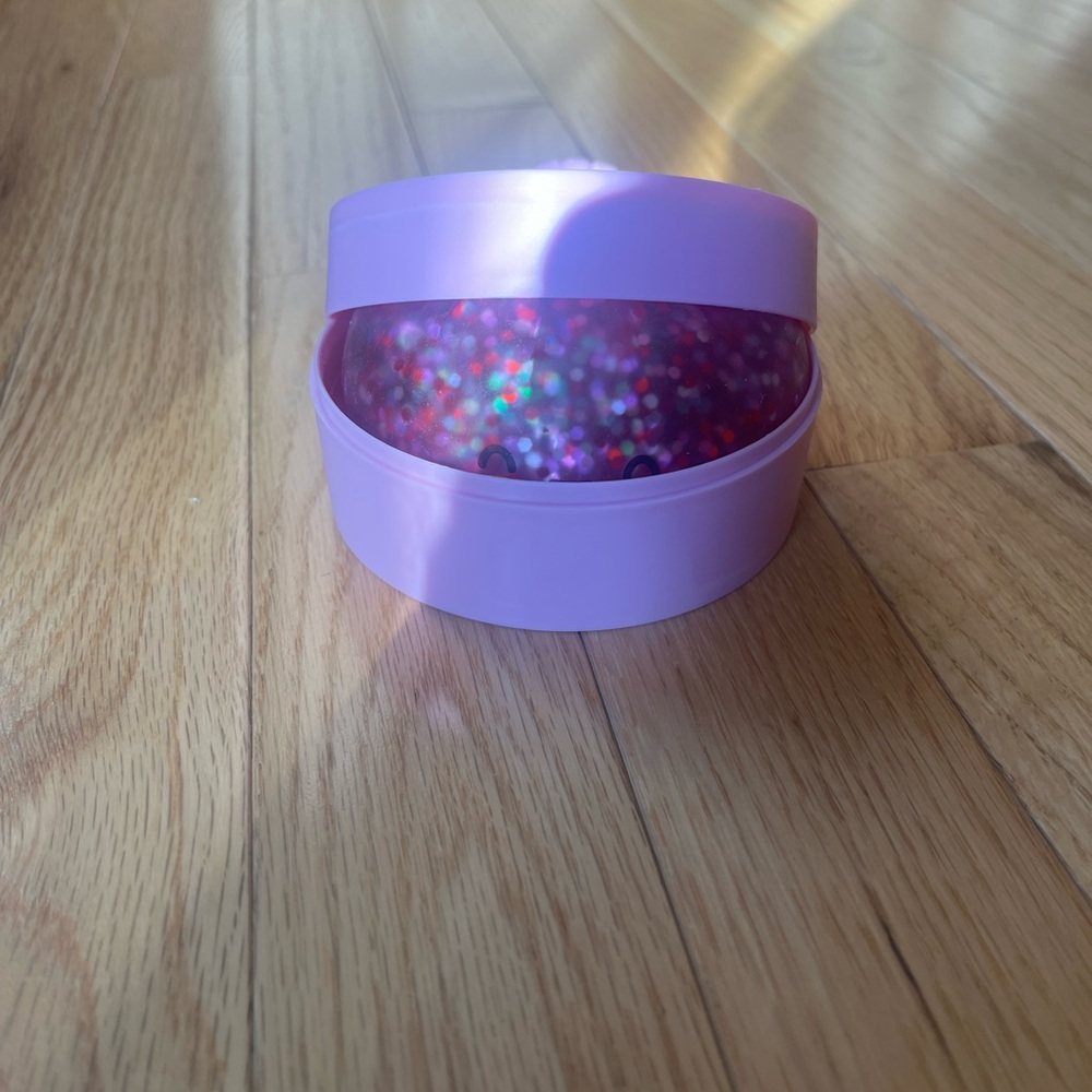 ULTRA RARE Glitter Valentine’s Bun Dumpling